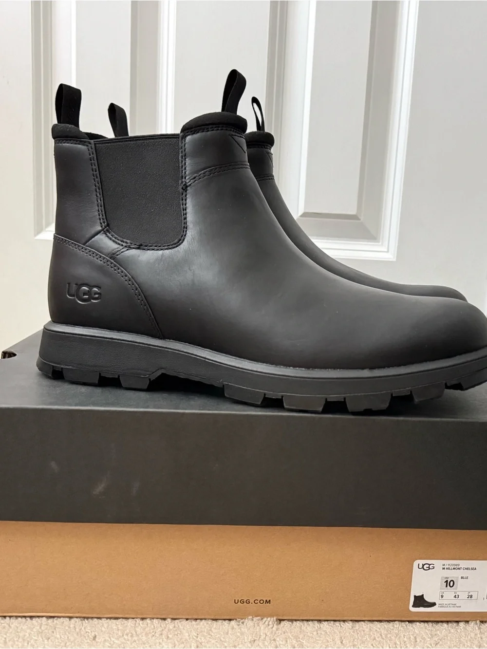UGG Men's Waterproof Hillmont Chelsea Boots in Black